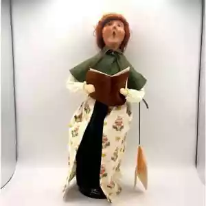 Byers Choice Caroler Woman SongBook Williamsburg 1998 - Picture 1 of 8