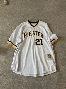 Vintage Roberto Clemente jersey - Picture 1 of 5