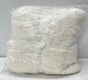 NEW Pottery Barn KIDS Anywhere Chair Slipcover~OVERSIZED~Cream Sherpa~NO MONO - Picture 1 of 1
