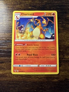 Charizard 025/185 Swsh04: Vivid Voltage Regular - Picture 1 of 2