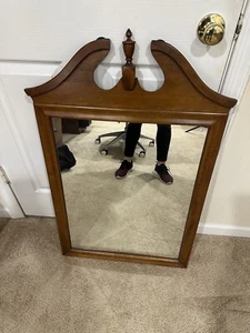 ETHAN ALLEN HEIRLOOM NUTMEG MAPLE BIRCH 24"W X 37"H PEDIMENT WALL MIRROR 10-5000 - Picture 1 of 11