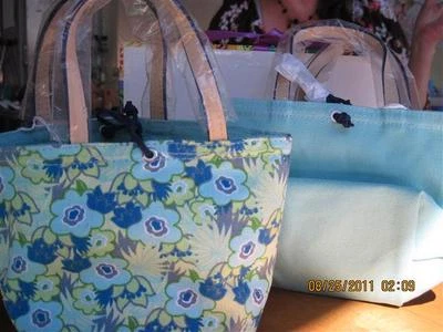 PRETTY DAINTY Reversible Little Purse.....by Avon - Image 1 of 2