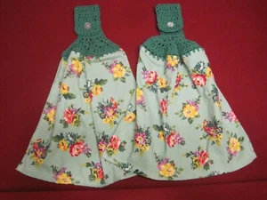 SET BESTEHEND AUS 2 KÜCHENHANDTÜCHERN MIT HÄKELOBERTEILEN BLUMEN MOHNBLUMEN PIONIERIN - Bild 1 von 6