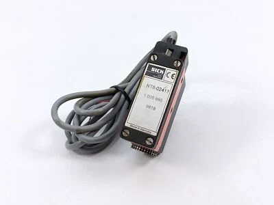 SICK 1005985 NT8-02412 Contrast Photoelectric Sensor - Image 1 of 4