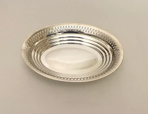 French Art Deco Cutwork Bread or Fruit Bowl by St Médard 1930's - Picture 1 of 10
