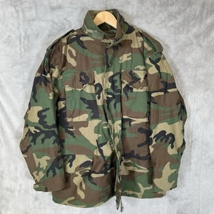 Chaqueta de Campo Alpha Industries Carga Para Hombre Mediana Camuflada Ajuste Regular Bolsillos - Imagen 1 de 9