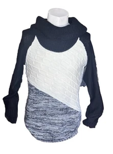 THE LIMITED strukturierter Damenpullover mit Stehkragen in Grau Schwarz & Weiß wie Large - Bild 1 von 7