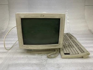 Terminale ambra vintage Digital Equipment Corp DEC VT420 con tastiera LK401-AA - Foto 1 di 9