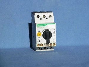 Klockner Moeller PKZM0-1 with NHI-E-11-PKZ0 - Picture 1 of 3
