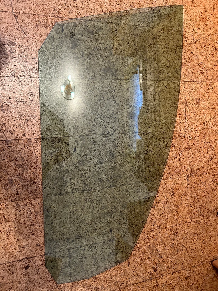 VW Golf 5 Seitenscheibe Fensterscheibe rechts Vorne beifahrer seite 5 Türer - Bild 1 von 1