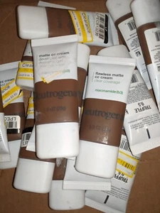 Lot Of 13 Neutrogena Flawless Matte CC Cream #9.5 TRUFFLE Clear Coverage - Picture 1 of 2