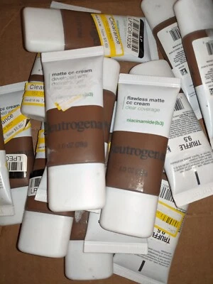 Lot Of 13 Neutrogena Flawless Matte CC Cream #9.5 TRUFFLE Clear Coverage - Image 1 of 2