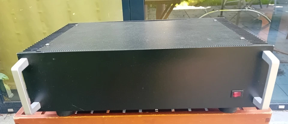Elektor Crescendo Endstufe Amplifier  MOS FET J50 / K135 - Bild 1 von 4