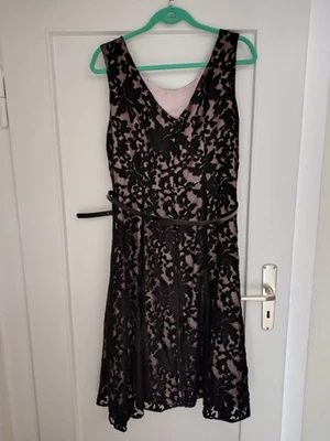 ELEGANTES SCWARZES ABENDKLEID Gr 18 46 NEU. Sylvester Weihnachten UK Mode  - Bild 1 von 4