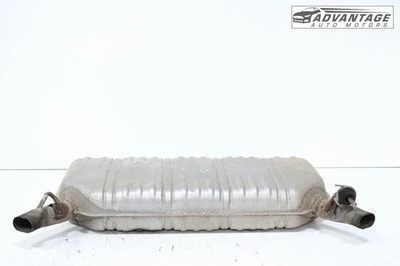 Cadillac CT4 2020-2025 AWD 2,0 L L L4 motor escape tubo trasero silenciador OEM Foto 1 de 4