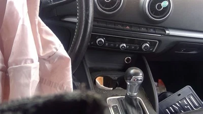 Audi S3 2015 16 17 control de temperatura con controles de doble zona | Climatronic Foto 1 de 4