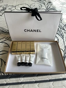 Set regalo Chanel Skincare. Compreso tutto in foto. Tutto nuovo - Foto 1 di 6