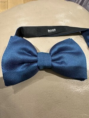 Corbata de moño de seda Hugo Boss Foto 1 de 4