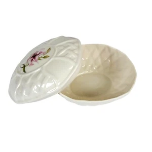 Vintage Belleek Country Trellis Covered Dish Trinket Jewelry Gift Box Ireland - Picture 1 of 9