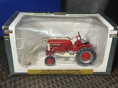 SpecCast International Harvester Farmall 560 Cub Tractor W/ One Arm Loader - Image 1 of 4