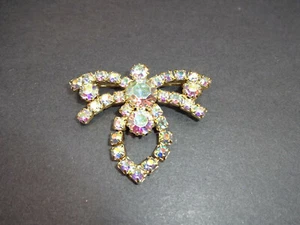 Vintage Rhinestone Spider Brooch Rainbow Rhinestones Gold Tone Scarf Pin - Picture 1 of 4