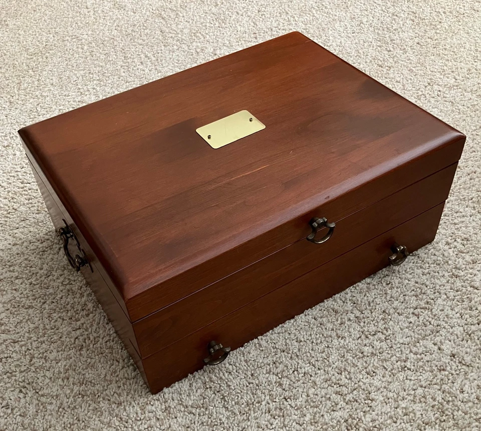 Reed & Barton Anti-Tarnish Wood Silverware Flatware Eureka Storage Chest BEAUTY - Image 1 of 4