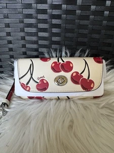 Coach Sonnenbrillenetui aus charakteristischem Canvas Cz432 - Bild 1 von 4