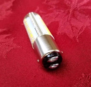 LED Leuchte für Nähmaschinen ~ ""Warmweiß"" ~ 152 LED siehe Liste unten - Bild 1 von 4