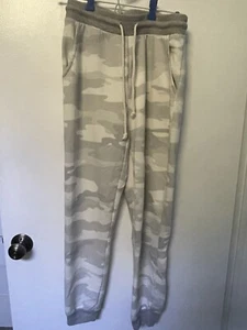 American Eagle Light Gray Camo Pull On Lounge Joggers Sweat Pants Women's XS NWT - Picture 1 of 5