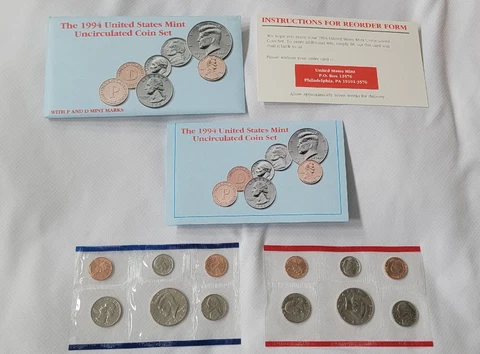 New! 1994 United States Mint Uncirculated Coin Set P & D Mints Cover