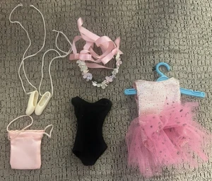 VINTAGE 1965 SKIPPER BARBIE #1905 BALLETTKLASSE TUTU HAUSSCHUHE TASCHE - Bild 1 von 9