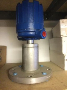 NEW, MAGNETROL, XA15-DH3B-C80, X A15 FLANGED DISPLACER SWITCH ASSEMBLY. (18F-2) - Picture 1 of 2