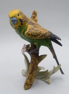 GOEBEL GERMANY 1973 YELLOW GREEN BUDGERIGAR PARAKEET FIGURINE 7.5" - Picture 1 of 9