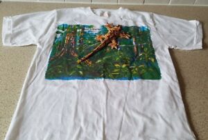 CHILD'S TREE LIZARD T-SHIRT WHITE WITH REMOVABLE STUFFED LIZARD APPROX 5-7 YEARS