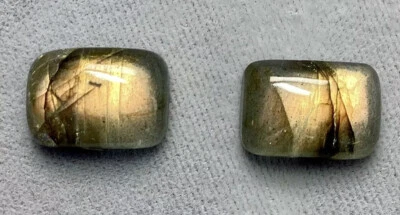 Pair of 2 Labradorite Cabochons 14x10mm 13 Carats #278 - Image 1 of 4