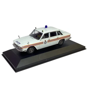 Corgi Vanguards VA 08211 Triumph 2.5 Pi Cleveland Constabulary 1:43 Scale Model - Picture 1 of 5