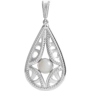 Colgante de perlas cultivadas de agua dulce de inspiración vintage en oro blanco de 14 K - Imagen 1 de 2