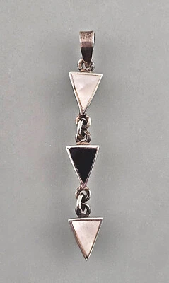 a-9225102 Silberner Perlmutt Onyx Anhänger 925er Silber Dreiecke 1,74 g L 5 cm - Bild 1 von 4