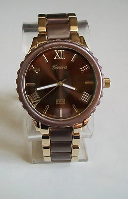 Reloj de novio informal de moda pulsera Ginebra con acabado marrón y dorado para mujer Foto 1 de 4
