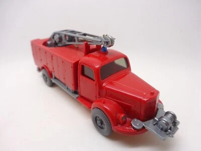 Wiking: MB L 3500 Veicolo Di Rifornimento Con Gru, Vigili Del Fuoco (Schub184) - Immagine 1 di 4