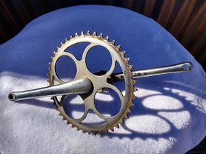 Vintage Schwinn 6 1/2" One Piece Crankset w/ Bottom Bracket & 46 Tooth Chainring - Picture 1 of 7