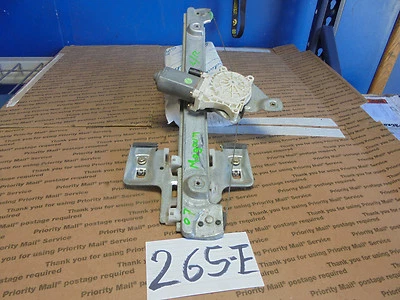 06 07 08 Dodge Magnum DRIVER REAR window regulator w/ motor #265 Foto 1 de 3