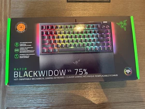 Razer BlackWidow V4 75% Mechanical: Hot Swappable Design Orange Tactile Switches - Afbeelding 1 van 5