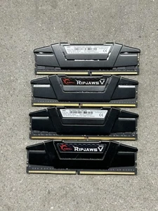 G.Skill RipJaws V 32GB (4x8GB) (DDR4-3200) - Photo 1/2