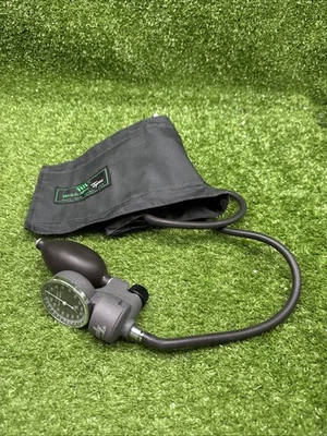 Welch Allyn Tycos 手动血压套装。   13 — 第 1/4 张图片