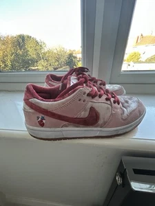 Nike Strangelove x Dunk SB Special Box Low Valentine's Day - Picture 1 of 6