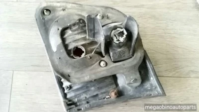 1996 - 2000 Honda 4D Sedan lanterna traseira na tampa do porta-malas fabricante de equipamento original D23 - Imagem 1 de 3