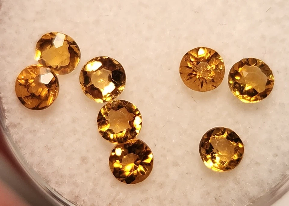CITRINE 3.4 - 3.6 mm Rounds. Clean, bright and well cut. Lots of flash - Image 1 of 1