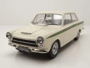 Ford Lotus Cortina 1963 blanco modelo coche 1:18 MCG - Imagen 1 de 9