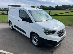 2021 Vauxhall Combo Cargo 1.5 Turbo D 2300 Dynamic Euro 6, F/S/H - Picture 1 of 18